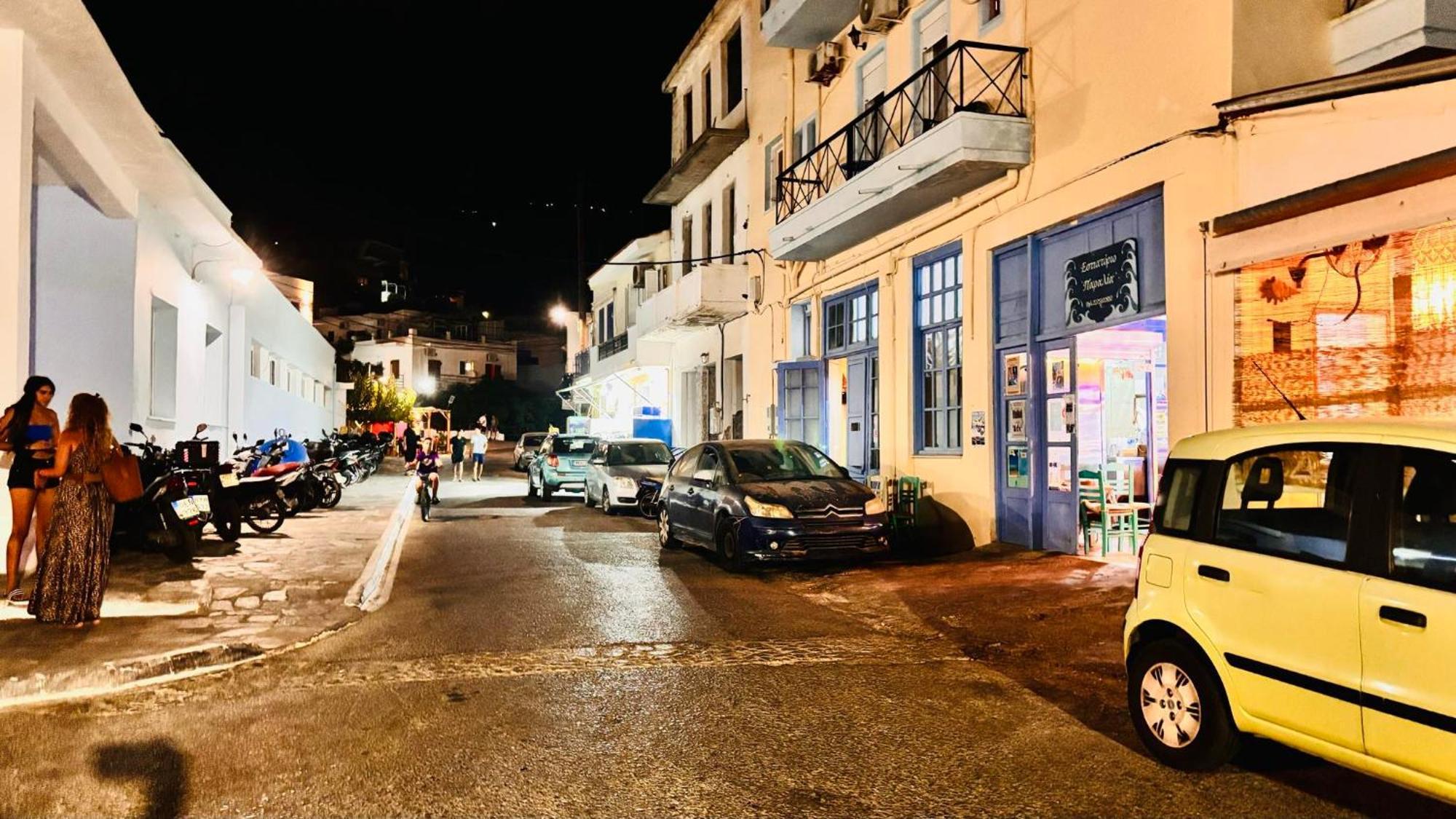 Ágios Kírykos Nefeli Hotel מראה חיצוני תמונה