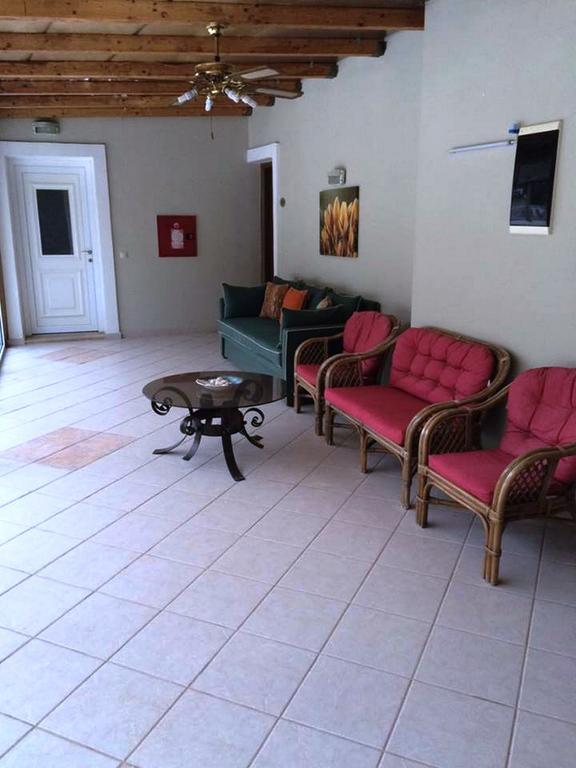 Ágios Kírykos Nefeli Hotel מראה חיצוני תמונה