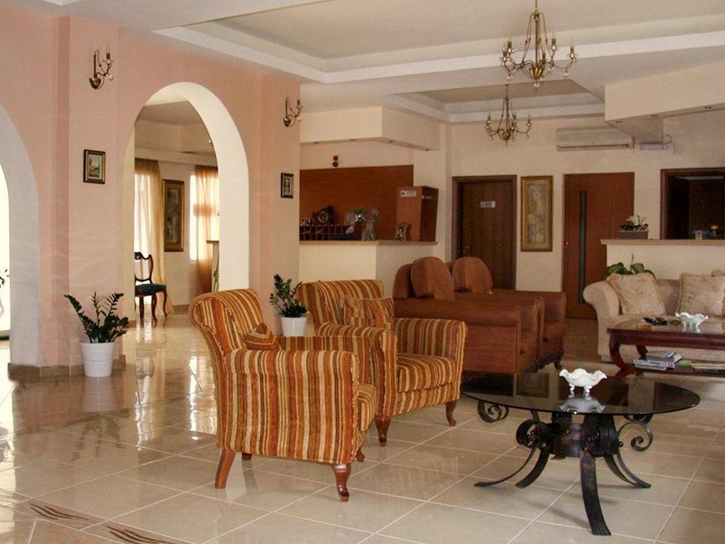 Ágios Kírykos Nefeli Hotel מראה חיצוני תמונה