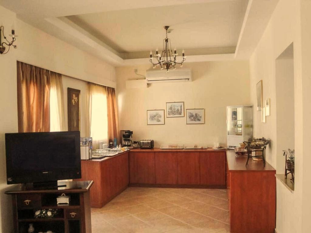 Ágios Kírykos Nefeli Hotel מראה חיצוני תמונה